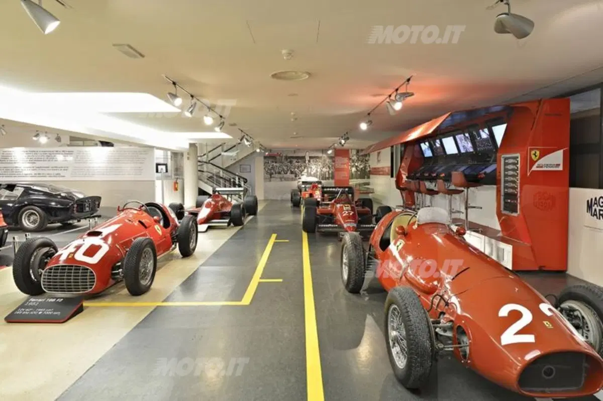 Ferrari: ecco le supercar esposte alla nuova mostra a Maranello (2)