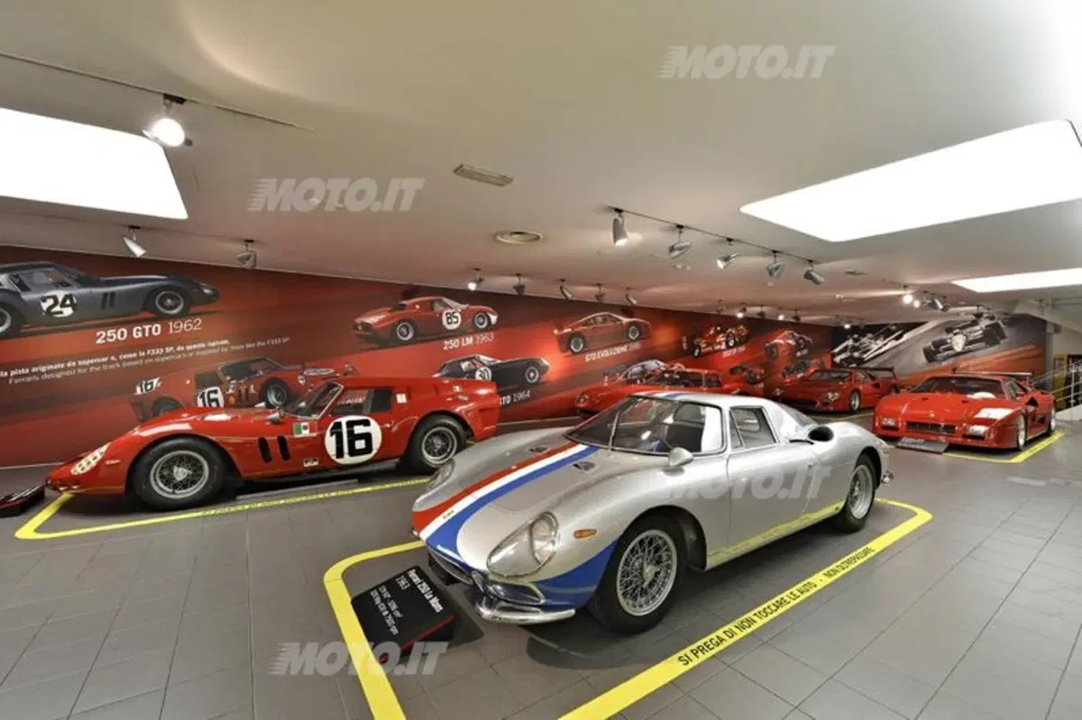 Ferrari: ecco le supercar esposte alla nuova mostra a Maranello (3)