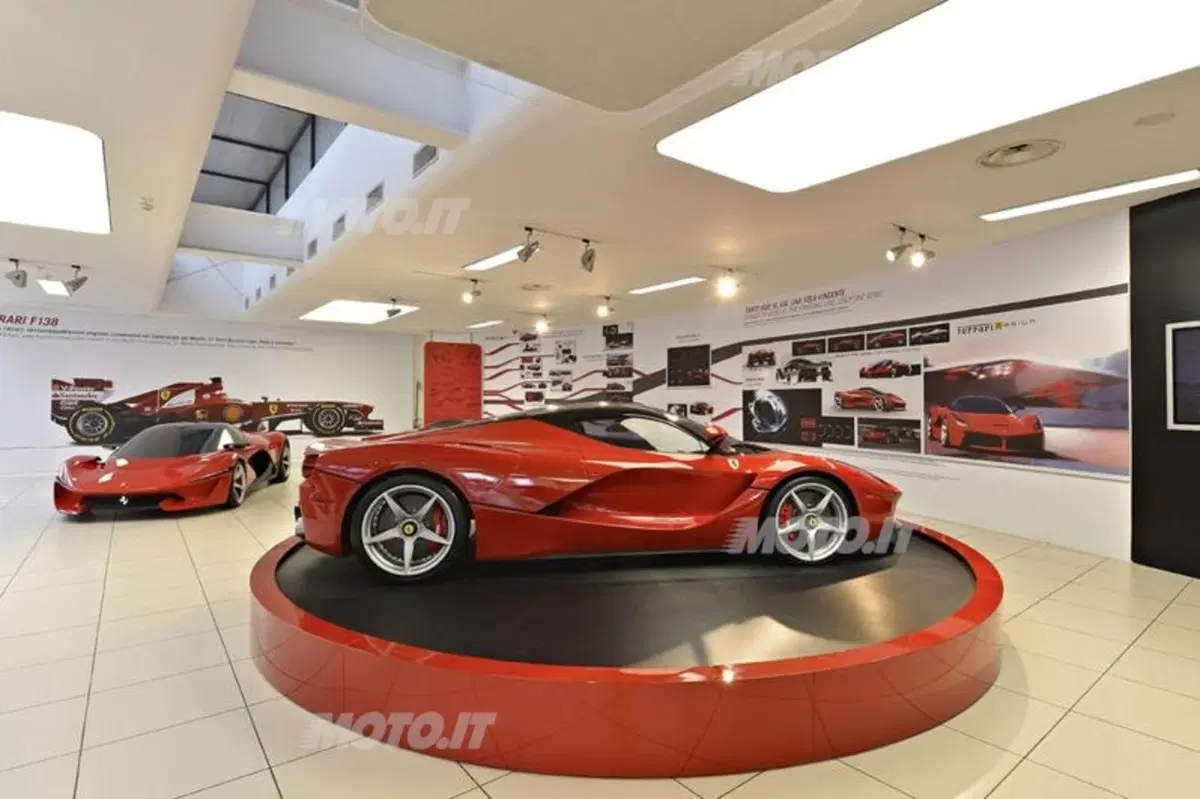 Ferrari: ecco le supercar esposte alla nuova mostra a Maranello (14)