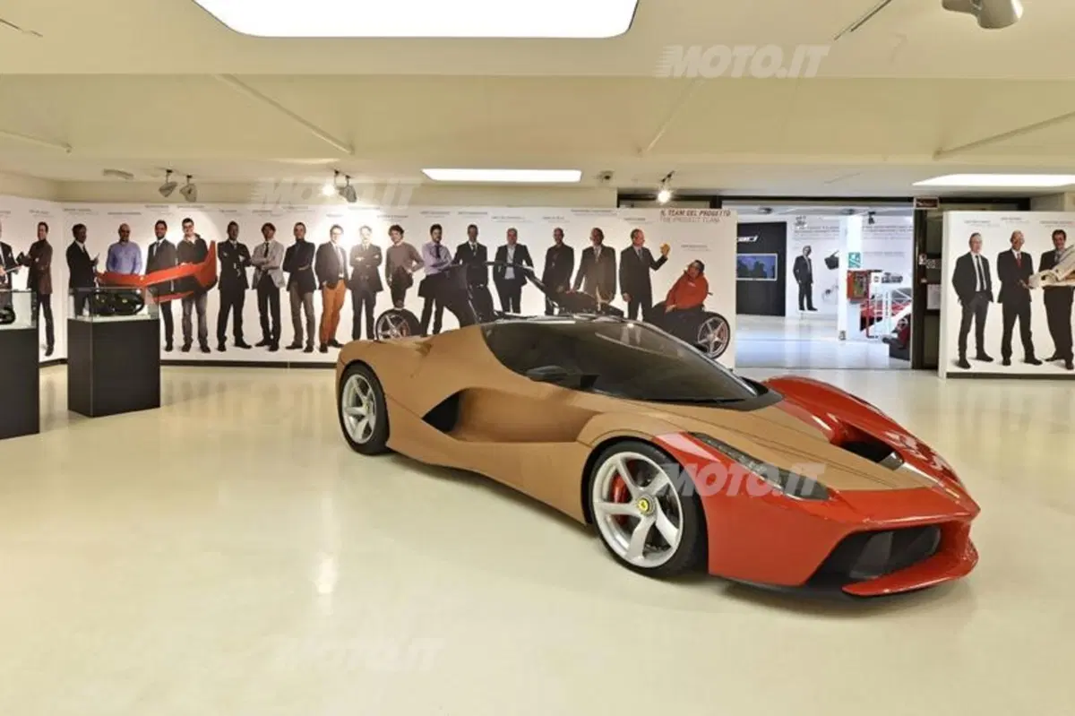 Ferrari: ecco le supercar esposte alla nuova mostra a Maranello (15)