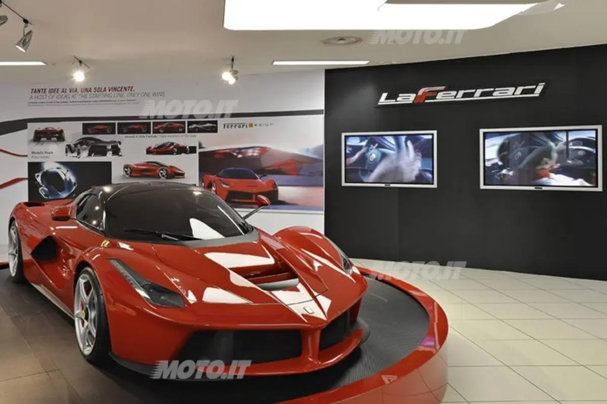 Ferrari: ecco le supercar esposte alla nuova mostra a Maranello (16)