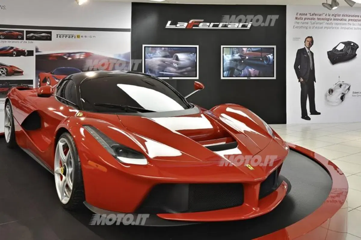 Ferrari: ecco le supercar esposte alla nuova mostra a Maranello (17)