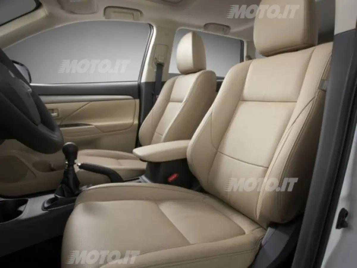 Mitsubishi Outlander: ora anche bi-fuel a benzina/GPL (10)