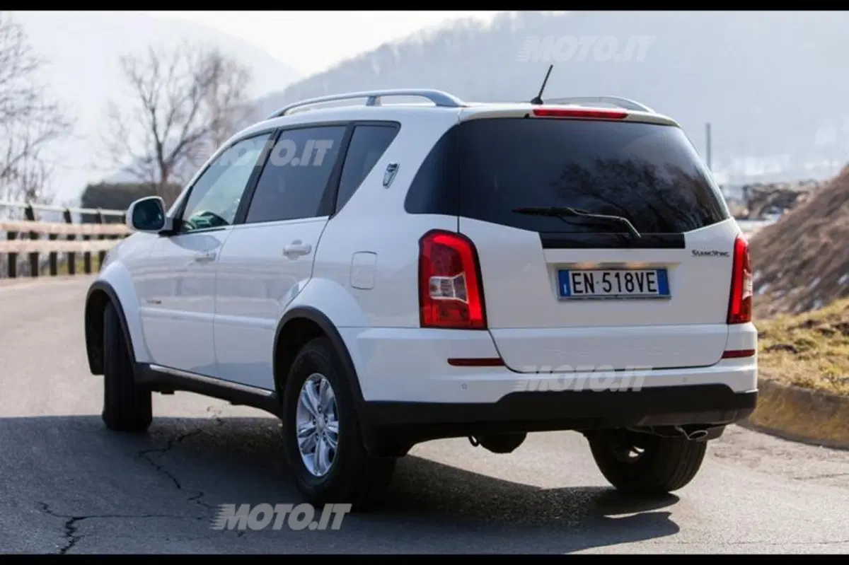 Ssangyong Rexton W (3)