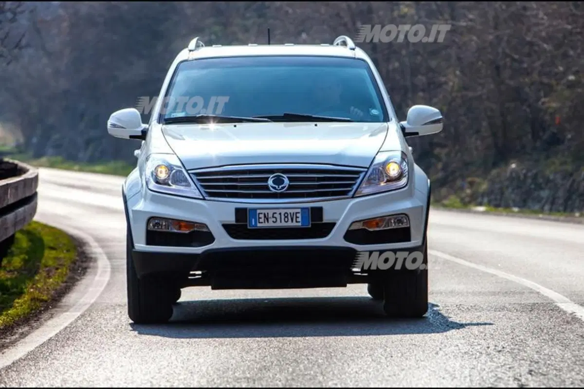 Ssangyong Rexton W (4)