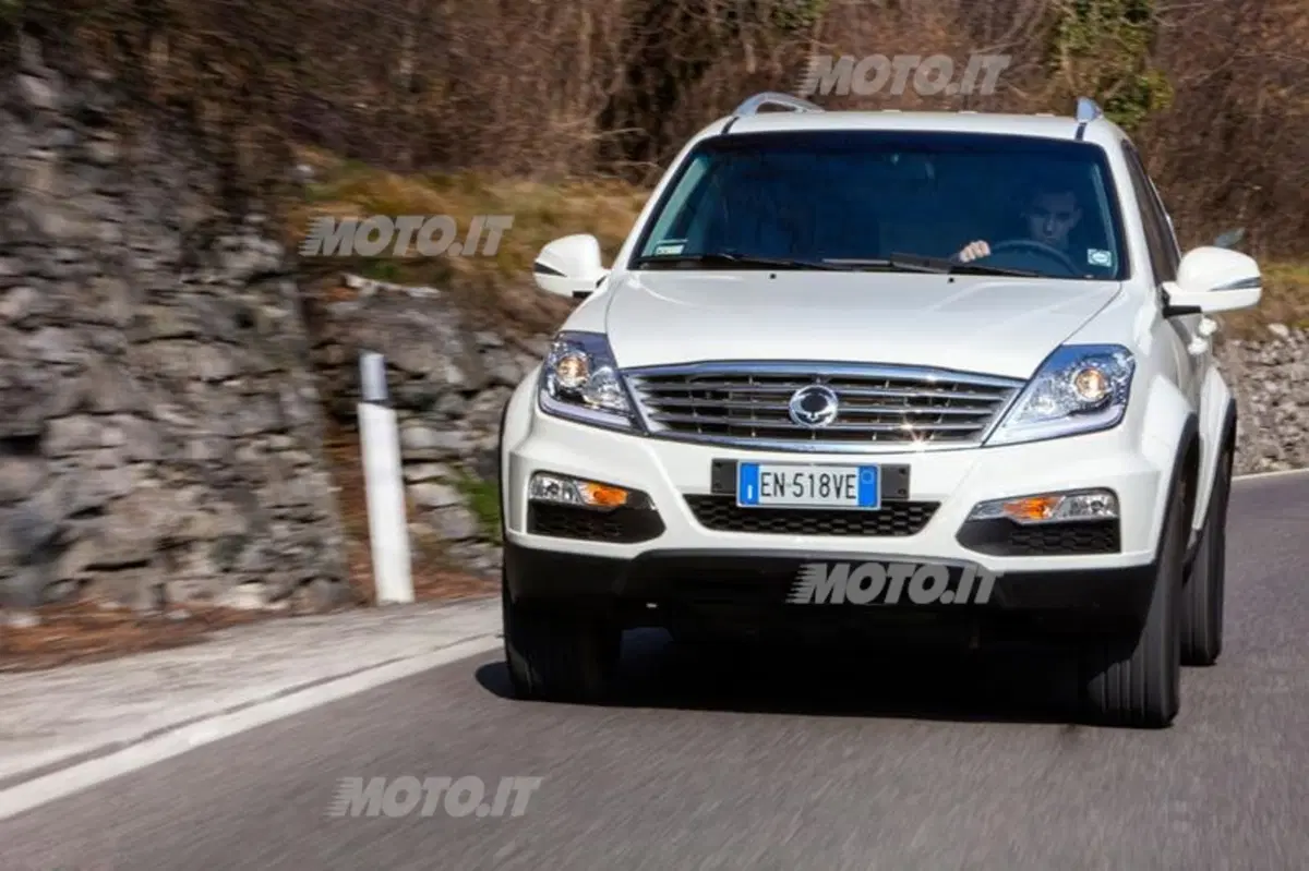 Ssangyong Rexton W (7)