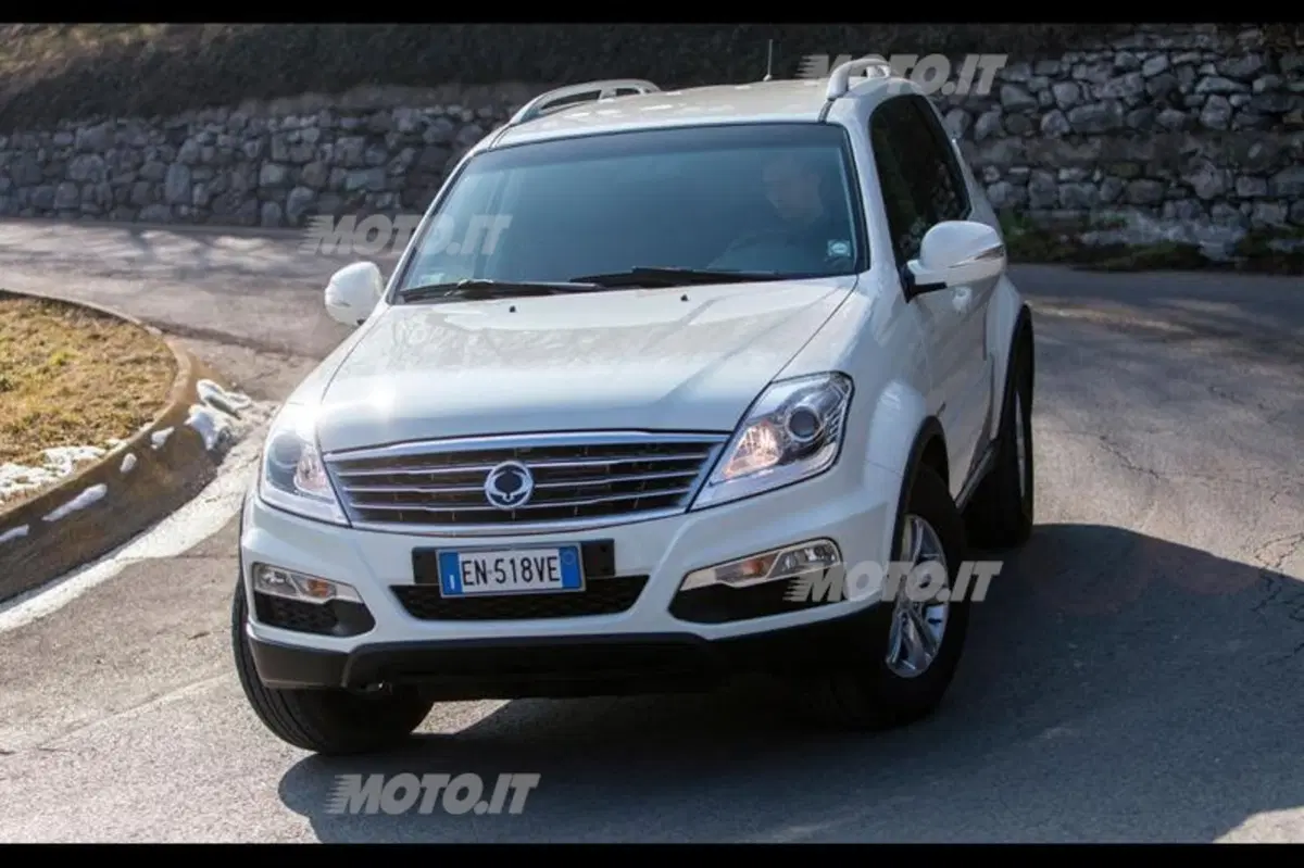 Ssangyong Rexton W (9)