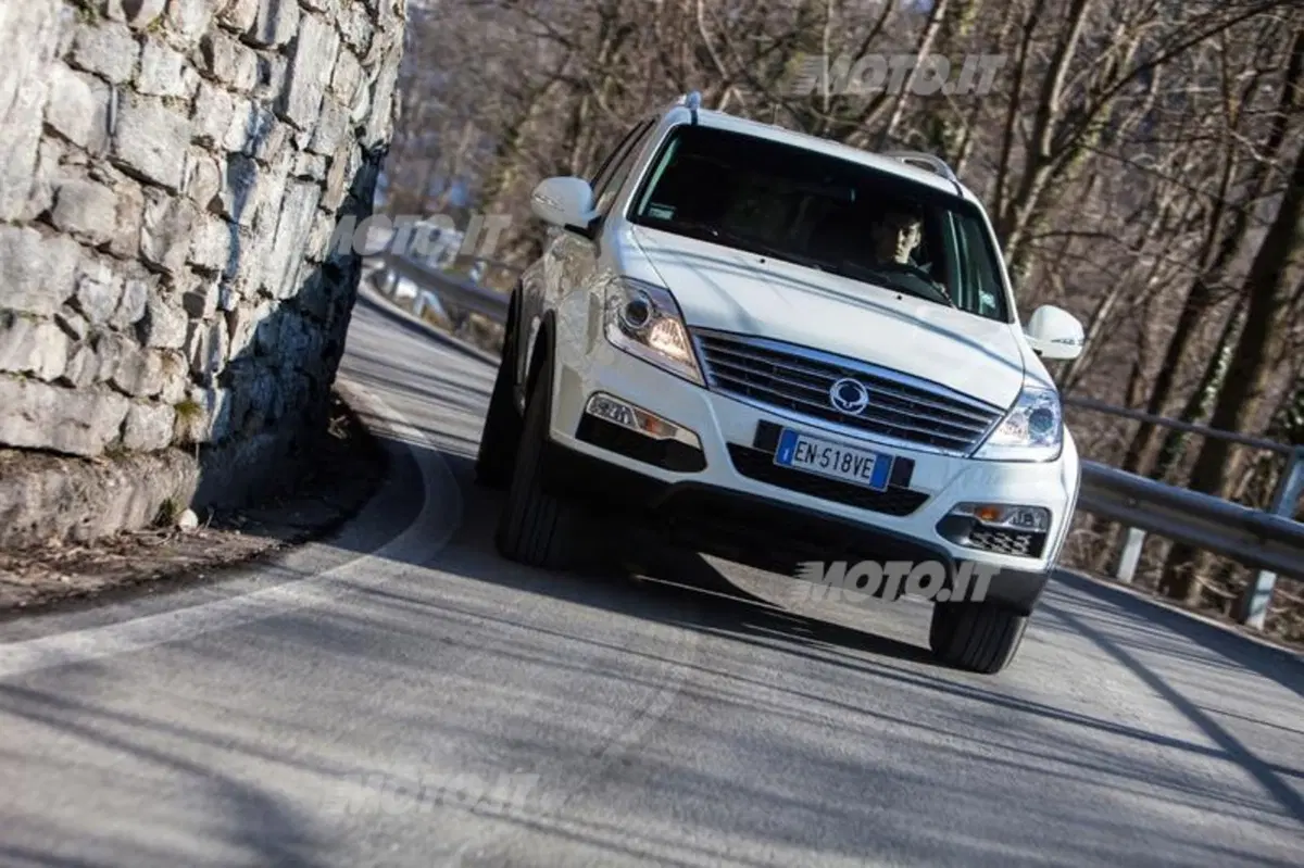 Ssangyong Rexton W (10)