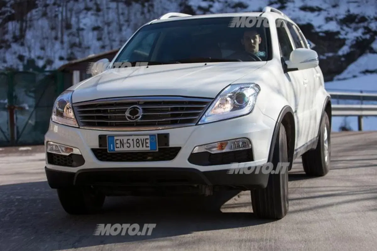 Ssangyong Rexton W (11)
