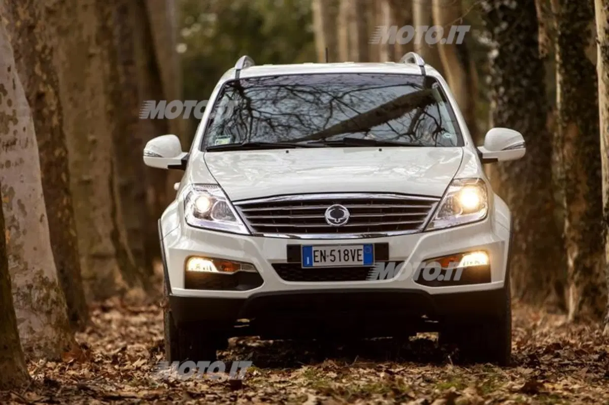 Ssangyong Rexton W (12)