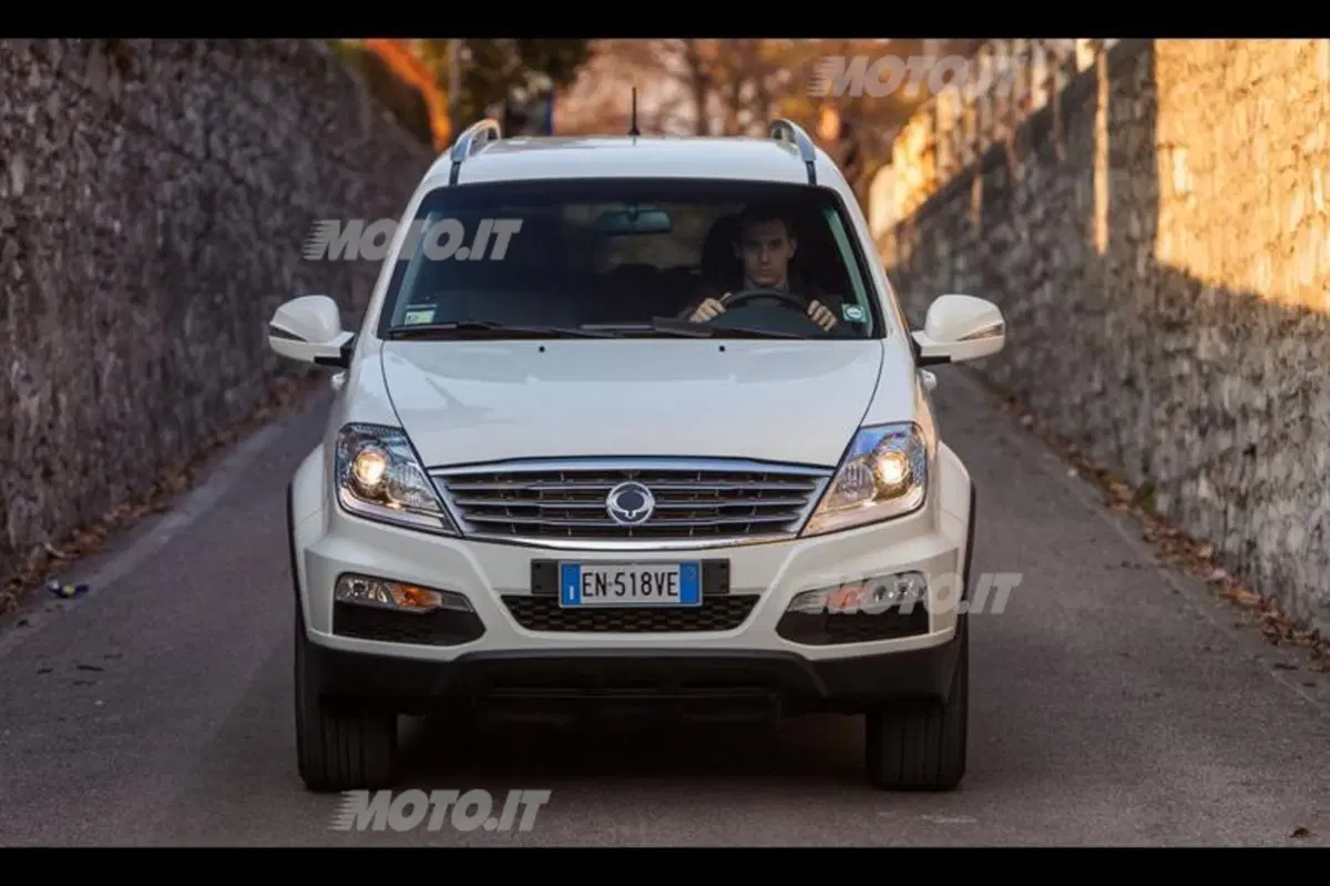 Ssangyong Rexton W (14)