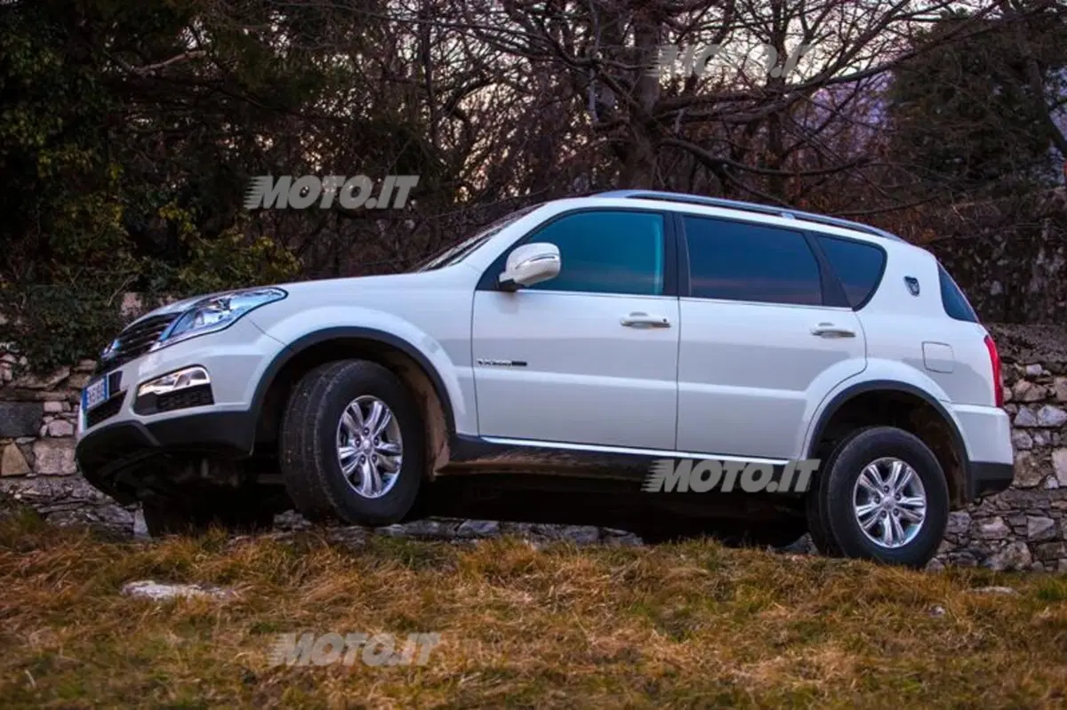 Ssangyong Rexton W (16)