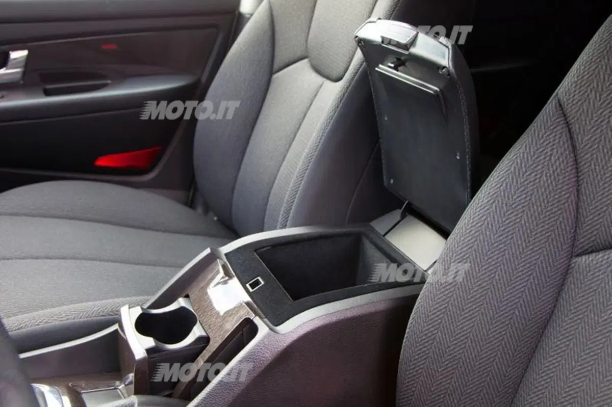Ssangyong Rexton W (49)