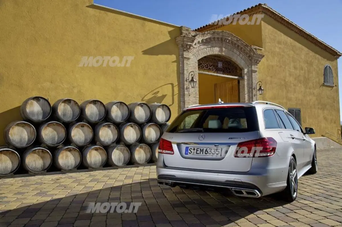 Mercedes E 63 AMG (17)
