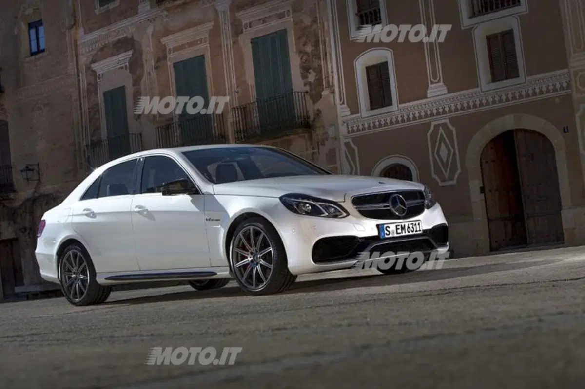 Mercedes E 63 AMG (18)