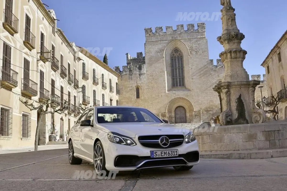Mercedes E 63 AMG (25)