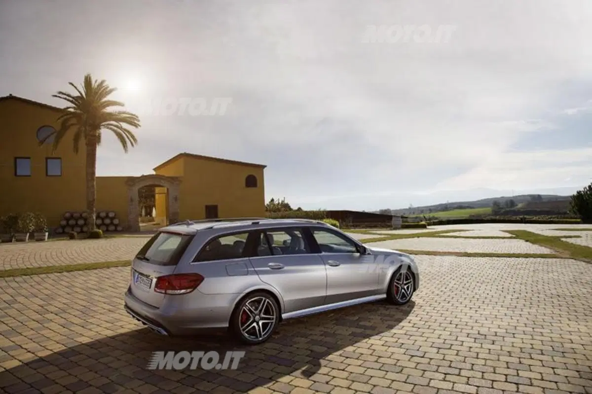 Mercedes E 63 AMG (32)