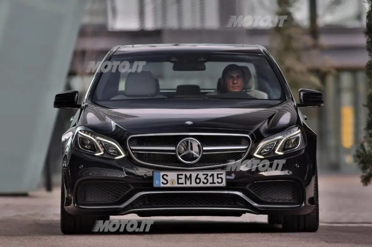 Mercedes E 63 AMG (33)