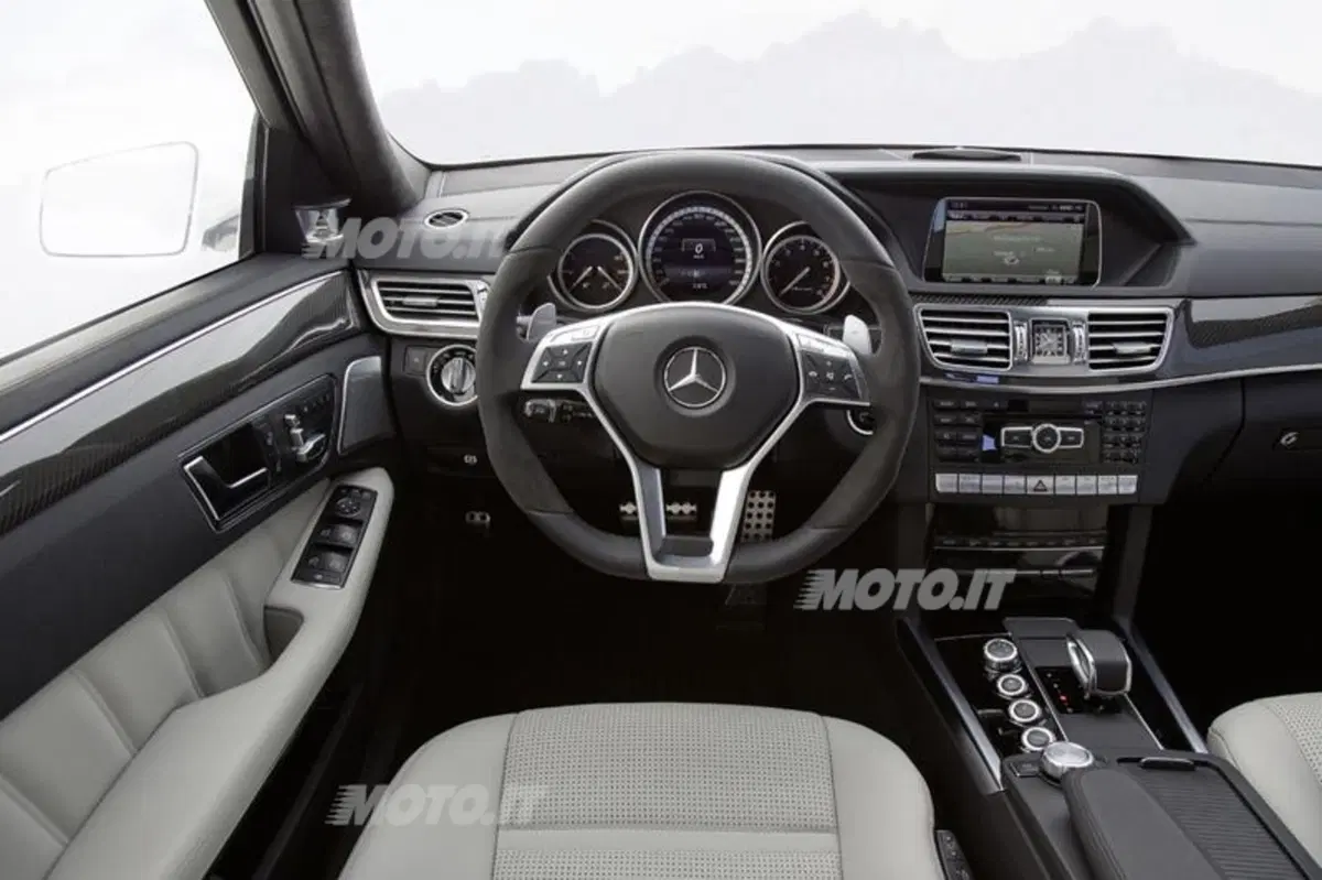 Mercedes E 63 AMG (39)