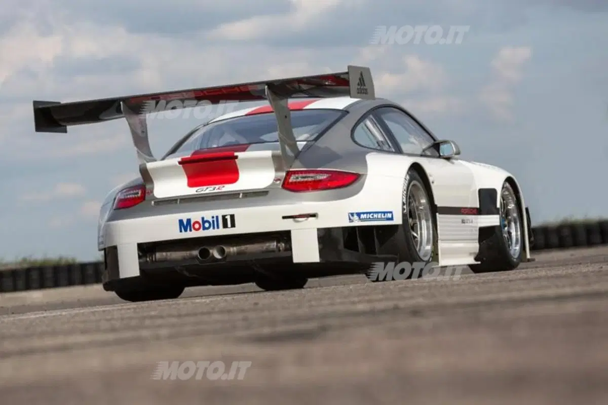 Porsche 911 GT3 R 2013