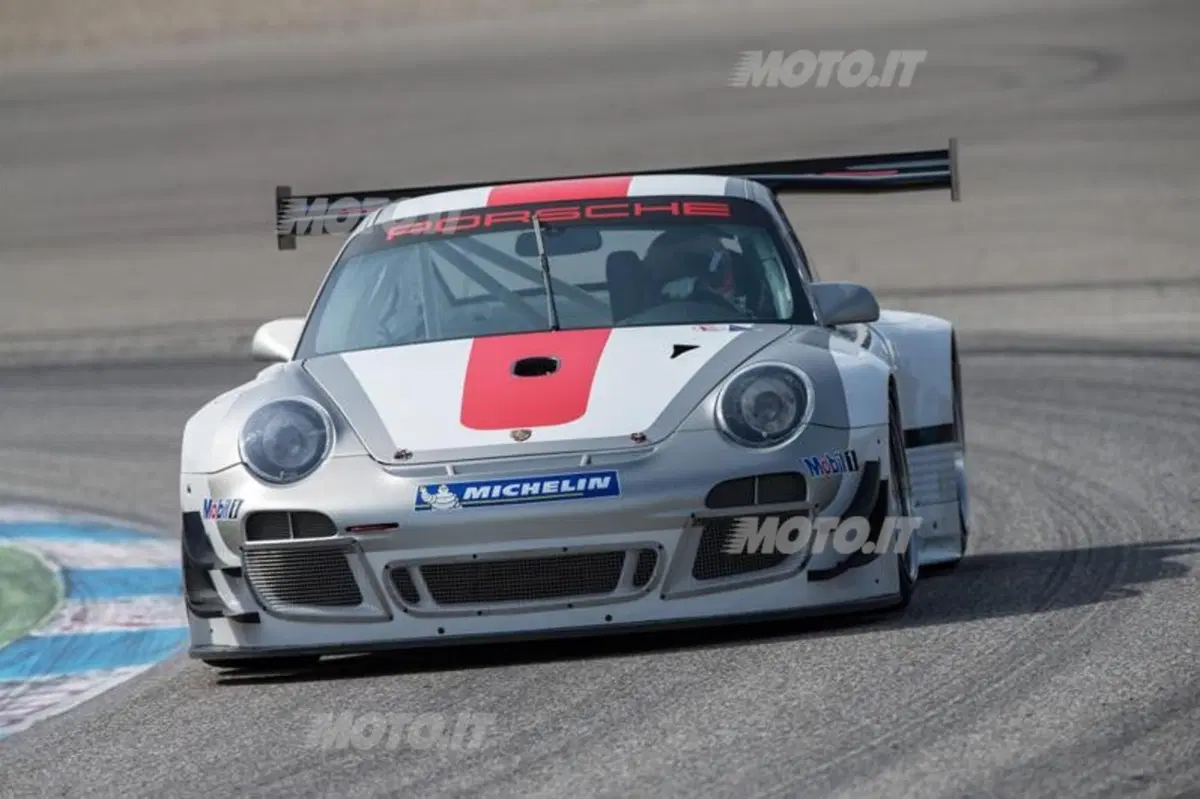 Porsche 911 GT3 R 2013 (4)