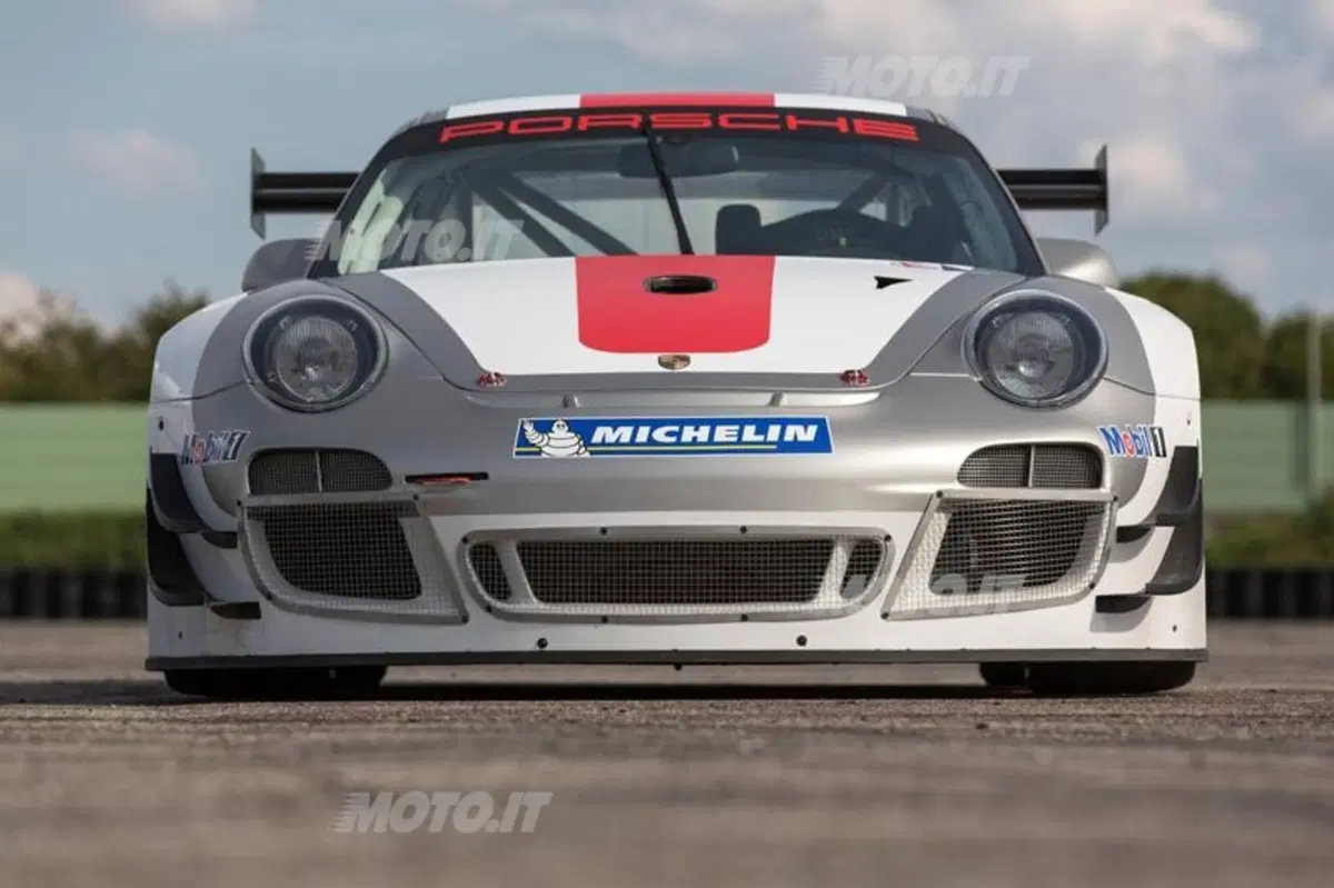 Porsche 911 GT3 R 2013 (6)