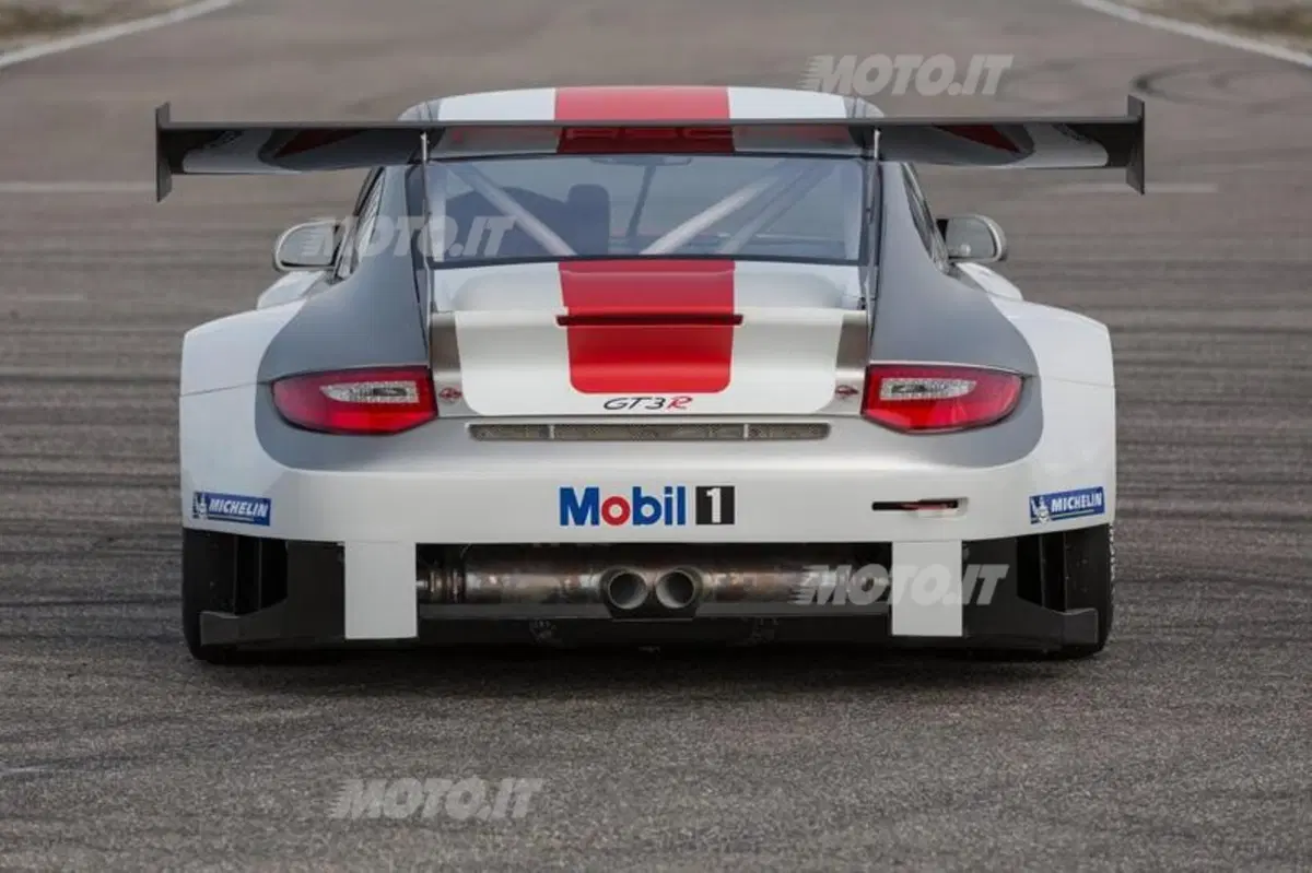 Porsche 911 GT3 R 2013 (7)
