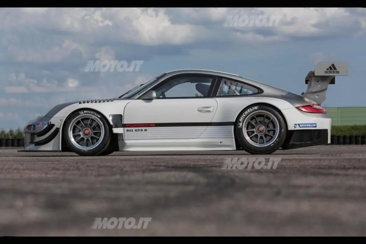 Porsche 911 GT3 R 2013 (8)