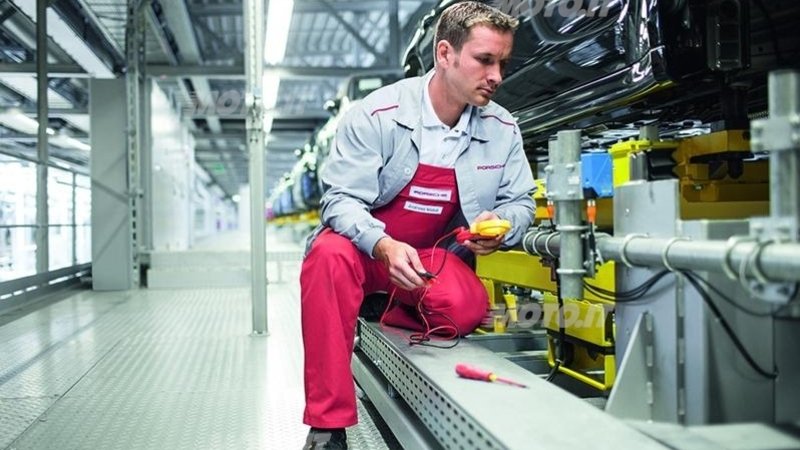 Porsche: 1.000 nuovi posti di lavoro grazie alla Macan