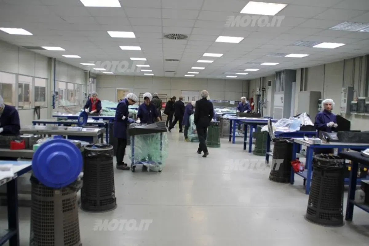 Sparco: come nascono le componenti in fibra di carbonio (11)