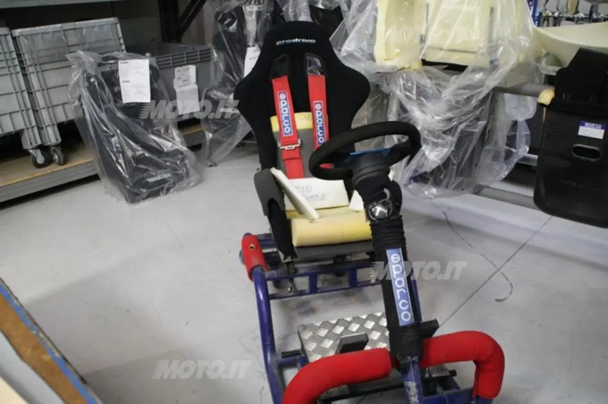 Sparco: come nascono le componenti in fibra di carbonio (33)