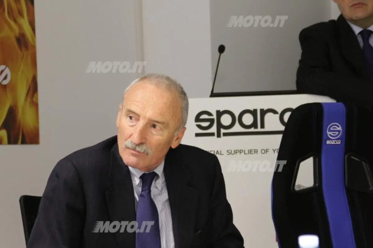 Sparco: come nascono le componenti in fibra di carbonio (55)