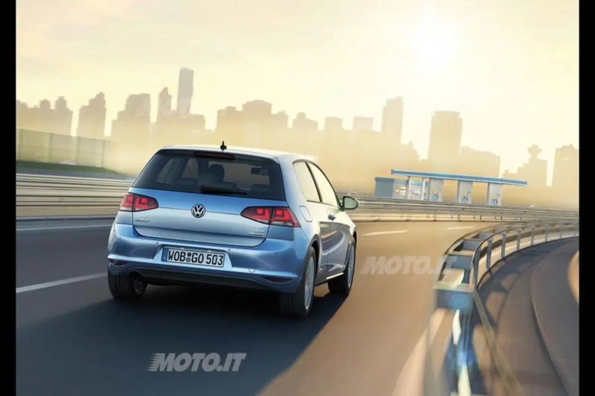 Volkswagen Golf TDI BlueMotion (2)