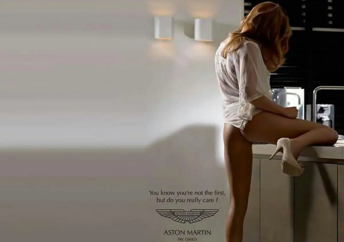 Aston Martin Pre-Owned: "Sai che non sei il primo, ma ti importa davvero?"