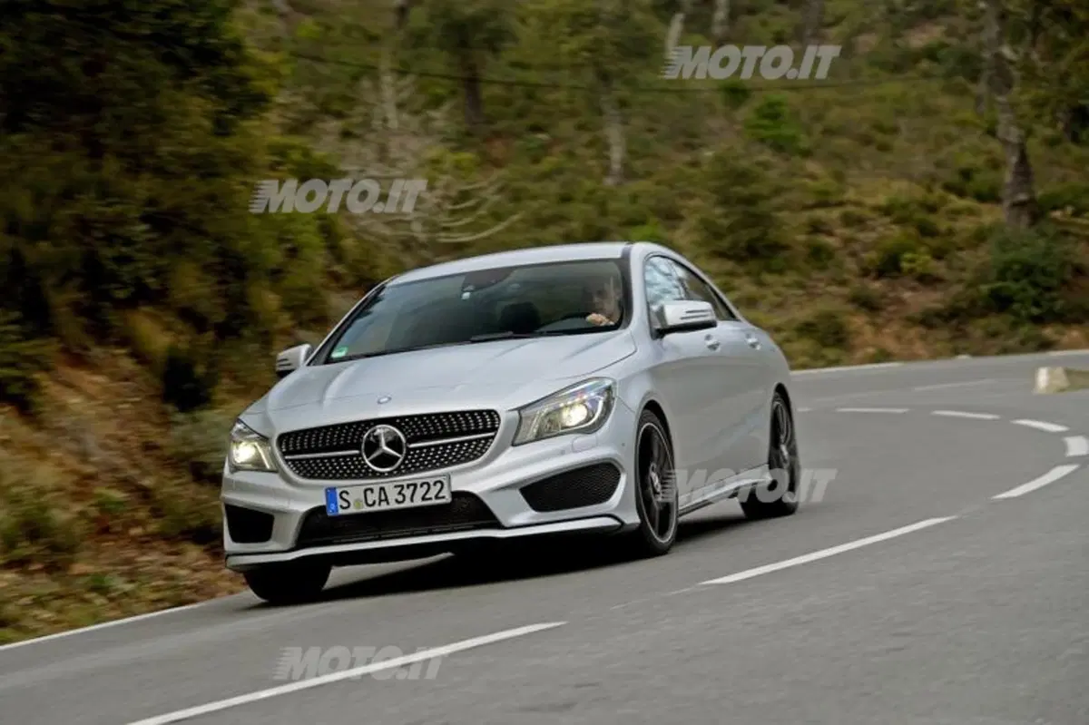Mercedes-Benz CLA (6)
