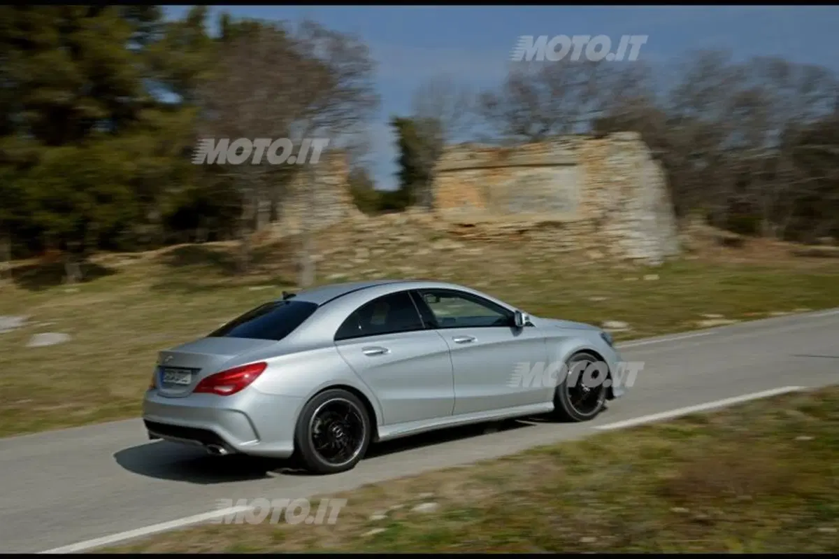 Mercedes-Benz CLA (7)