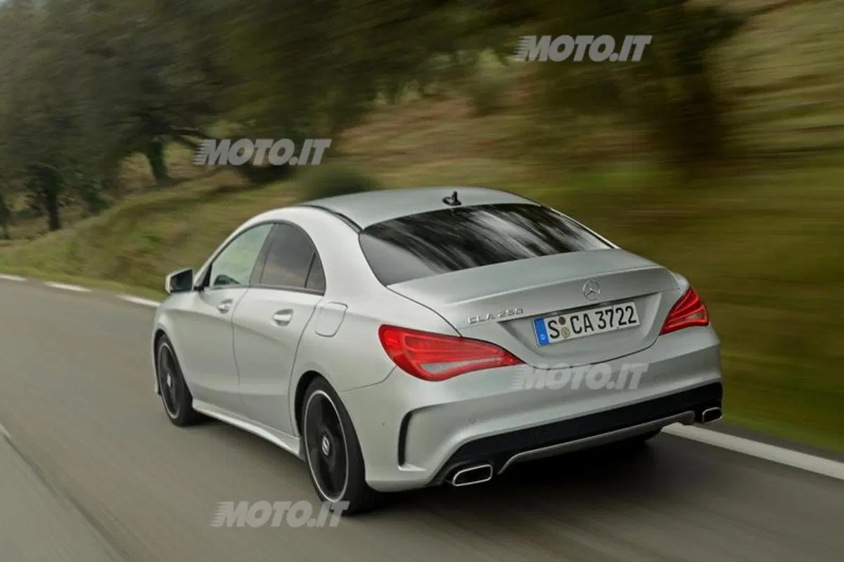 Mercedes-Benz CLA (8)