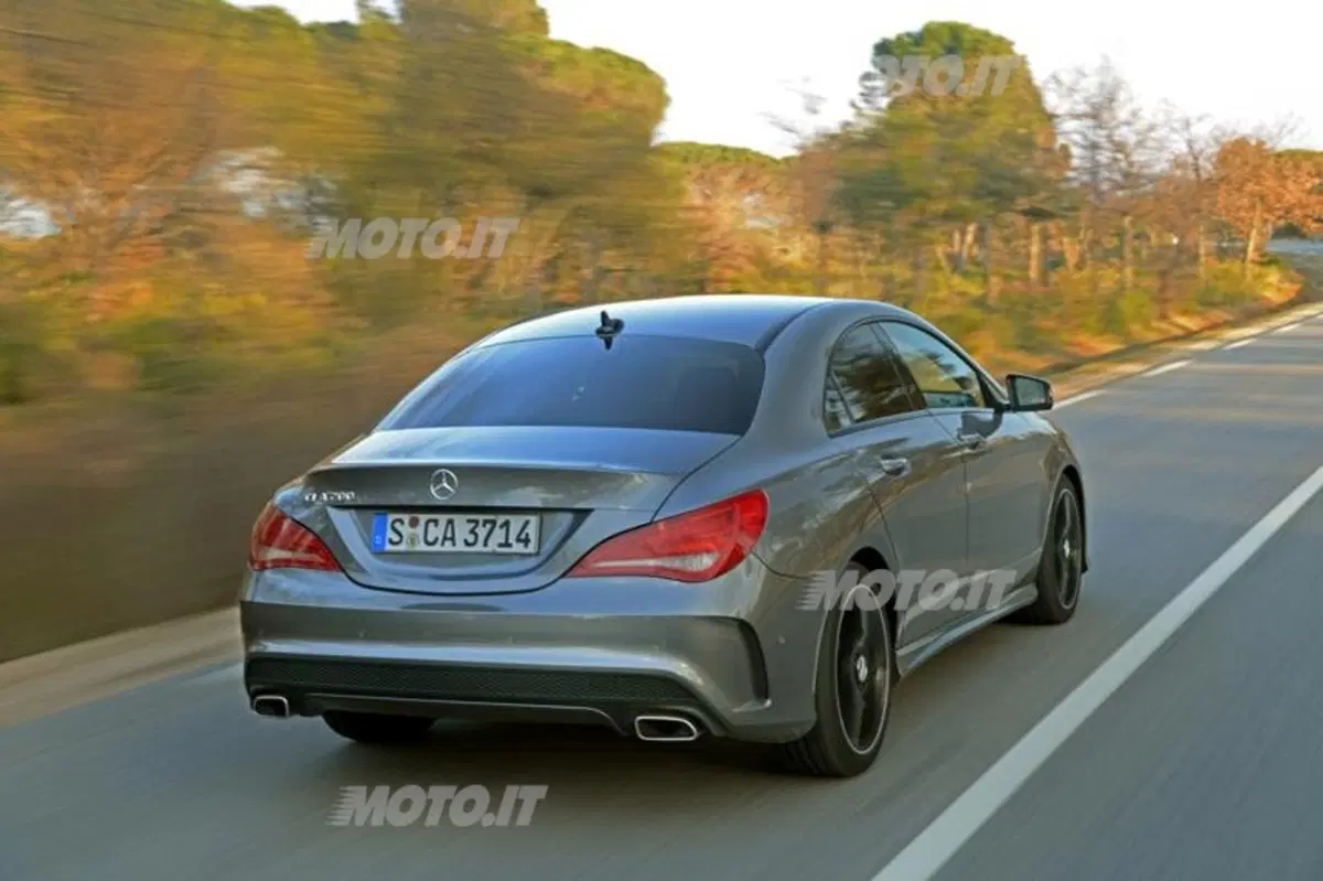 Mercedes-Benz CLA (13)