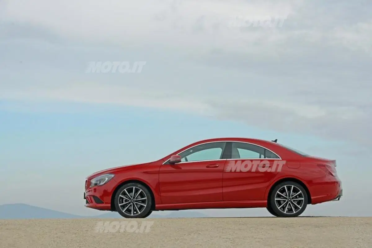 Mercedes-Benz CLA (21)