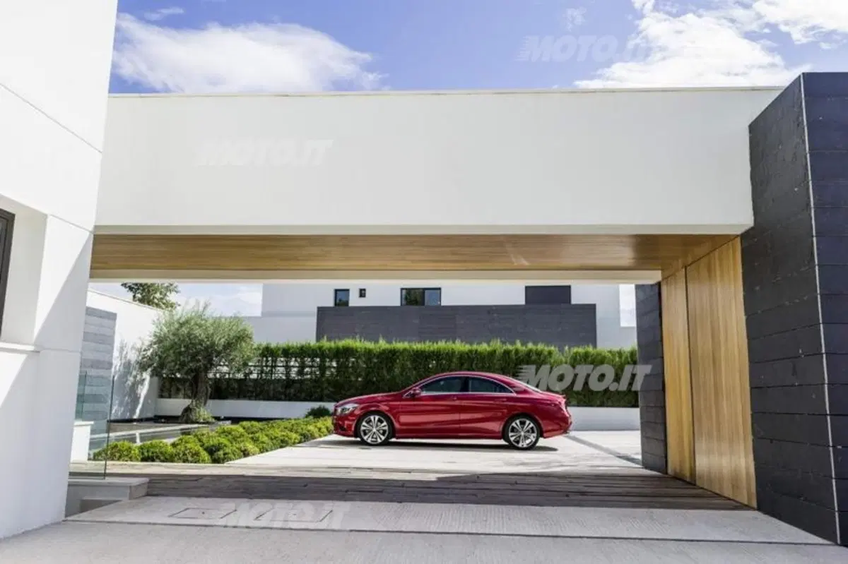 Mercedes-Benz CLA (37)