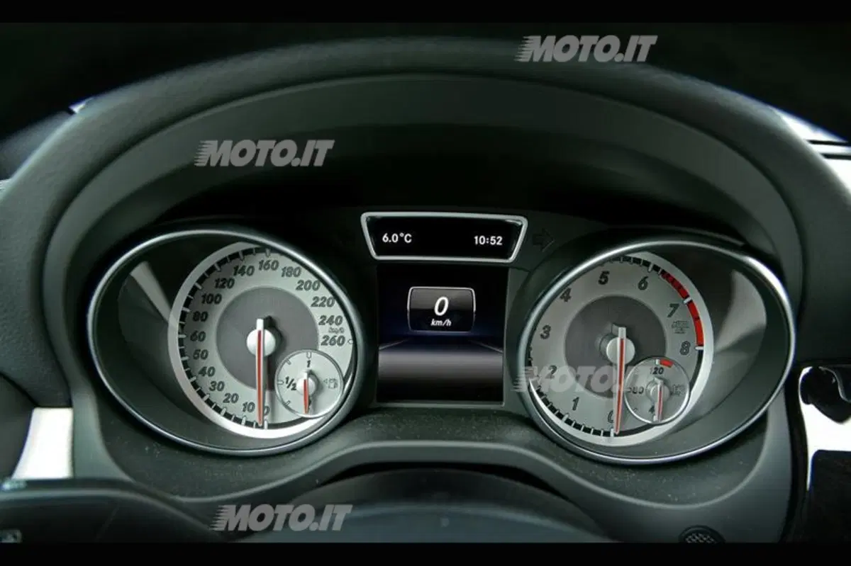 Mercedes-Benz CLA (52)