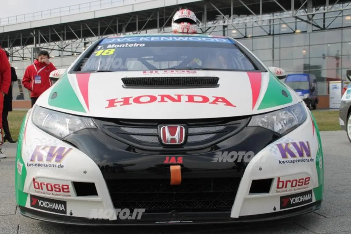 WTCC: presentata la stagione 2013 (35)