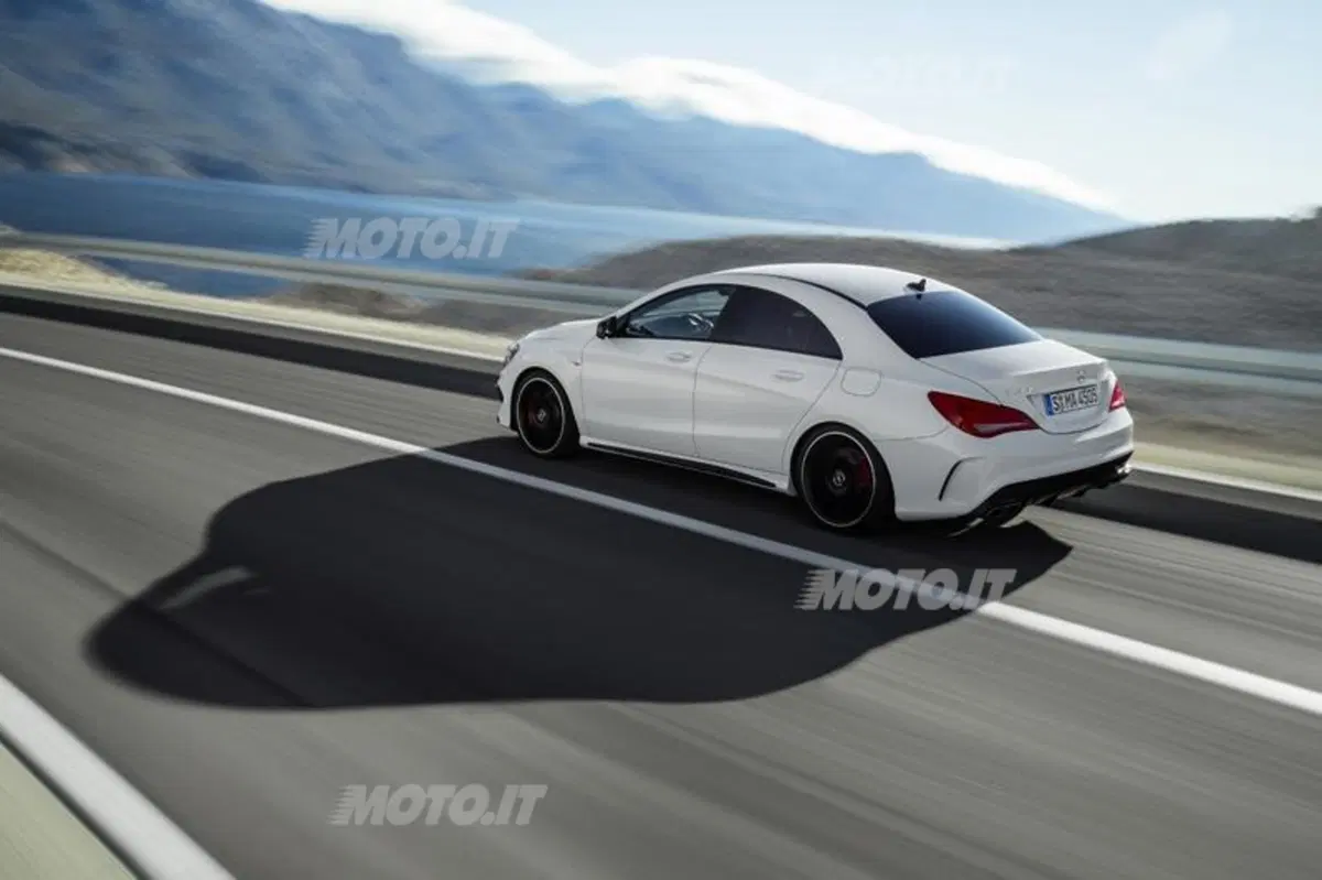 Mercedes CLA 45 AMG: tutti i dati ufficiali (5)