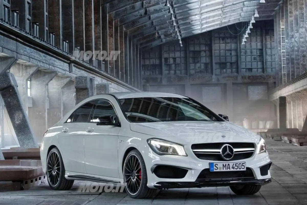 Mercedes CLA 45 AMG: tutti i dati ufficiali (22)