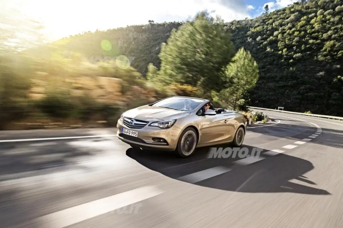 Opel Cascada (24)