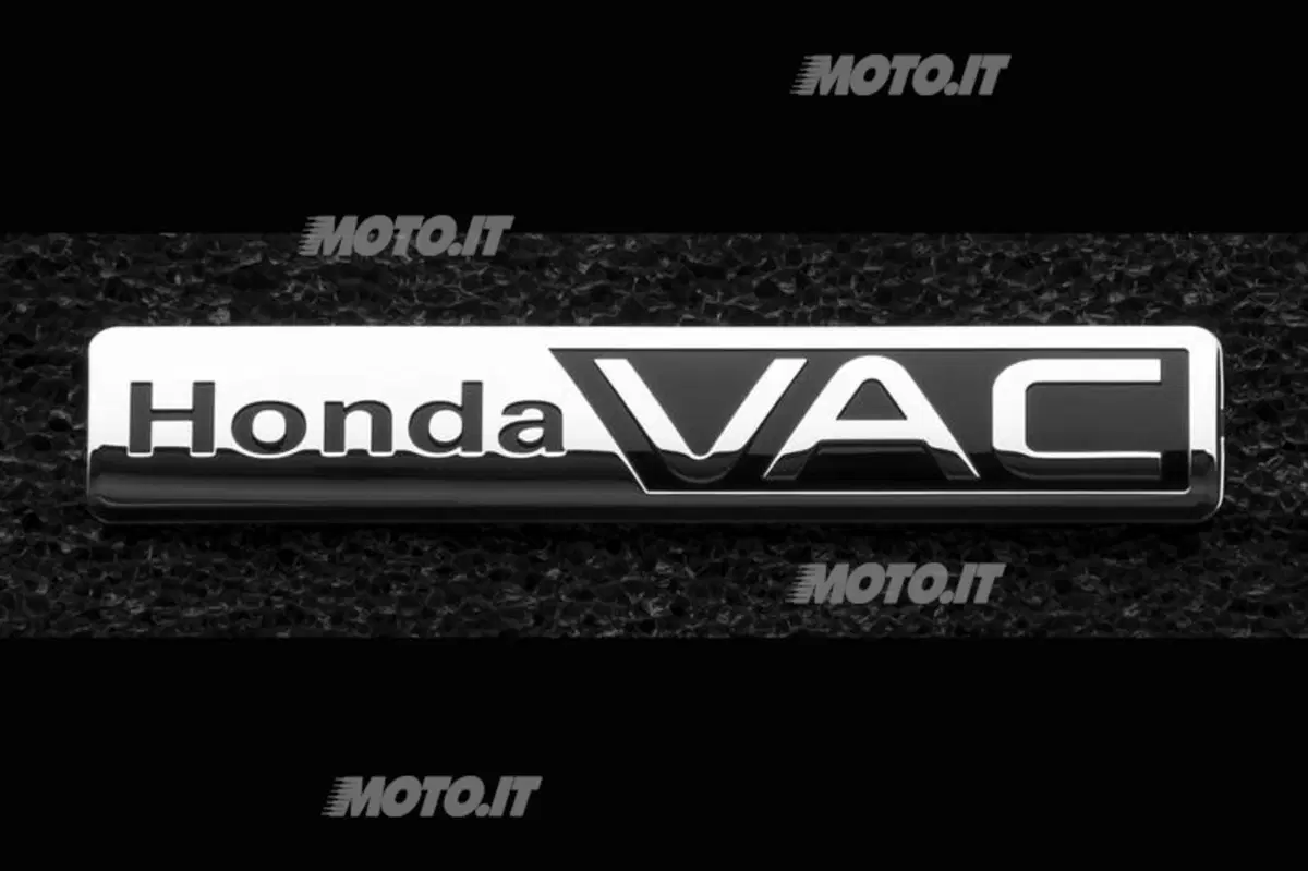 Honda Odyssey: la prima auto con l'aspirapolvere integrato (7)
