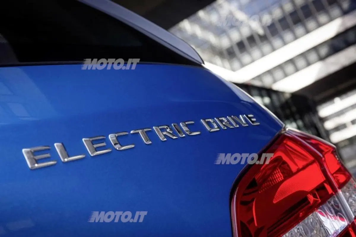 Mercedes-Benz Class B Electric Drive (20)