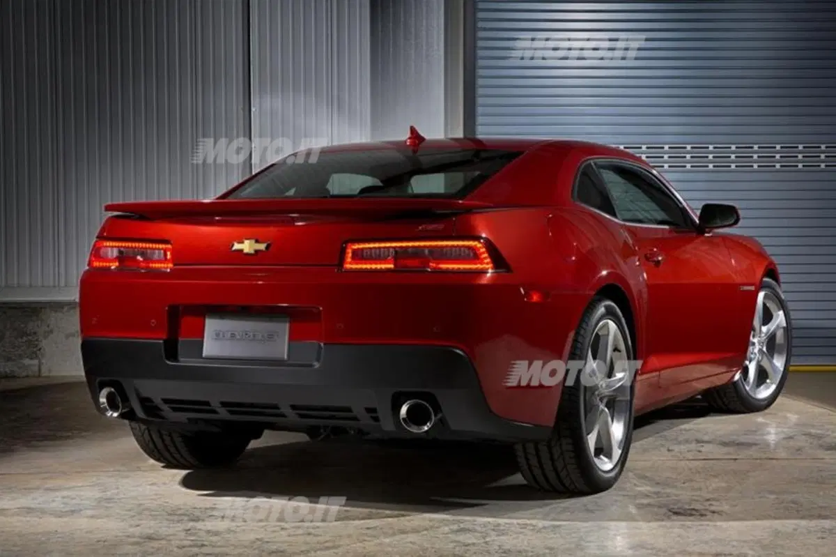 Chevrolet Camaro: a New York il restyling e la versione sportiva Z28 (17)