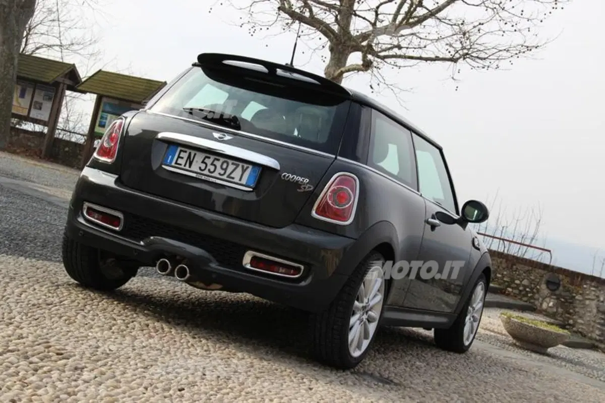 Mini Cooper SD (20)