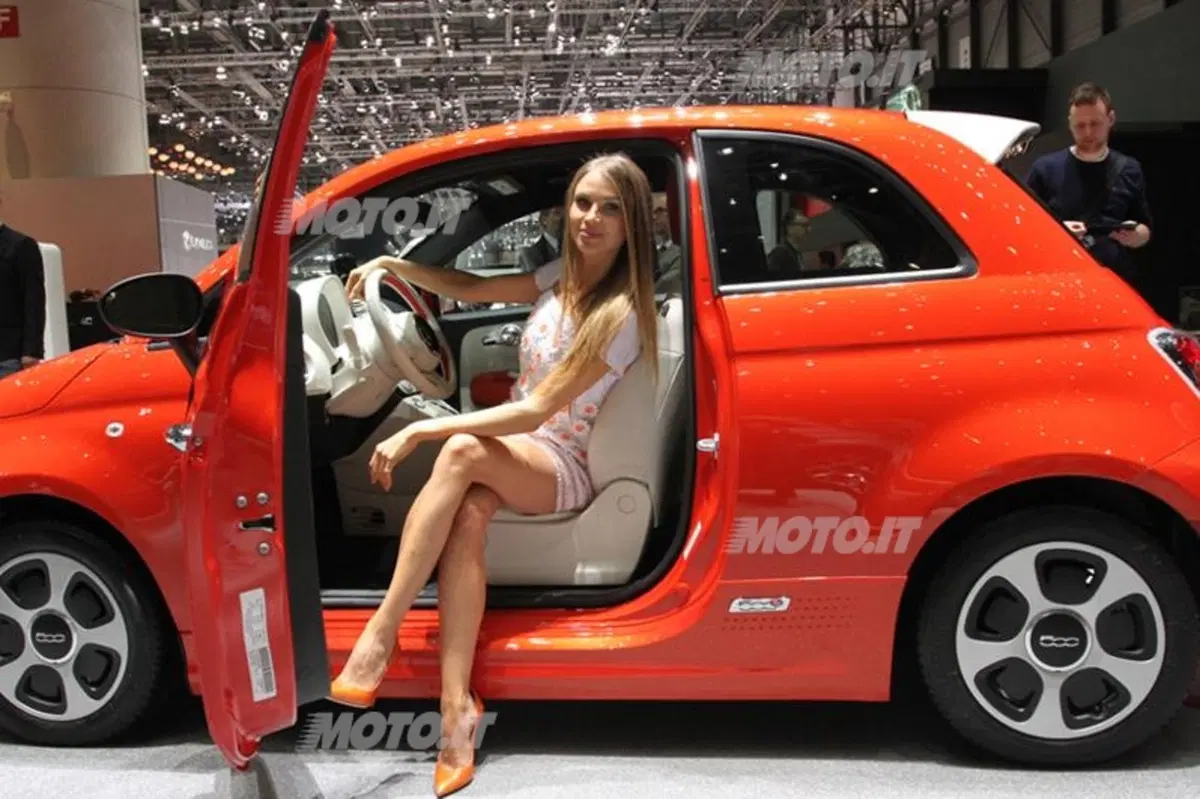 iLike@Salone di Ginevra 2013: trionfano le ragazze del Gruppo Fiat (11)